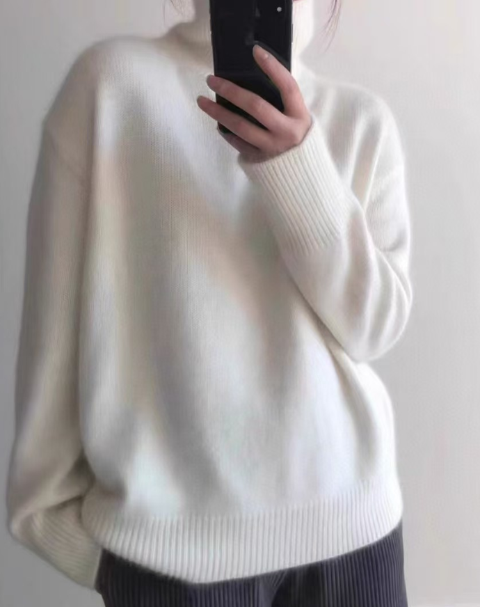 Women's Warm Cashmere Sweater - Soft & Cozy