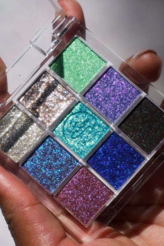 Pocket 9 Color Sparkling Eyeshadow Box